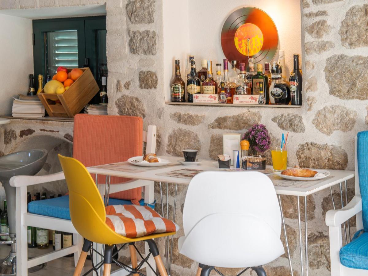 Apartments Windrose Kotor Exterior photo