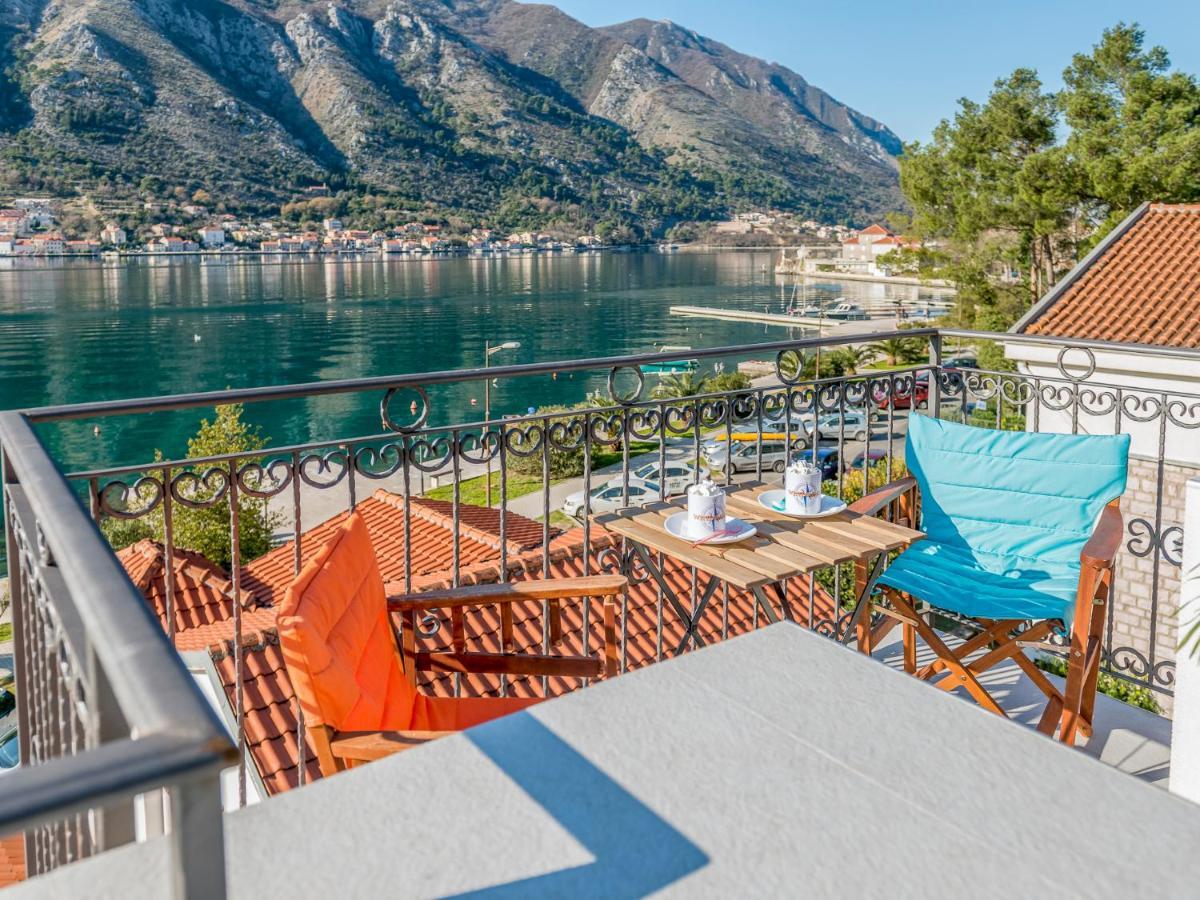 Apartments Windrose Kotor Exterior photo