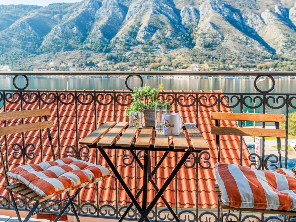 Apartments Windrose Kotor Exterior photo